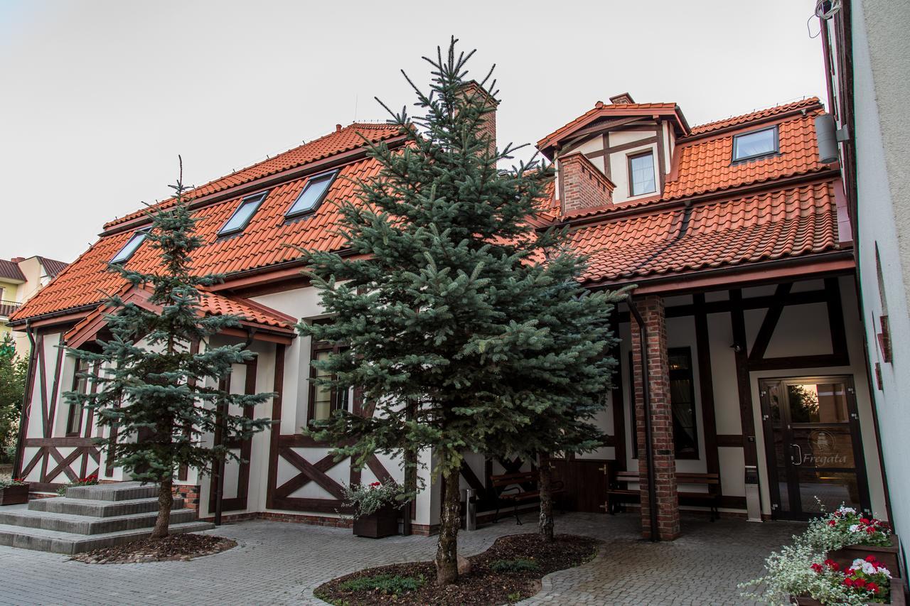 Fregata Bed & Breakfast Elk Exterior photo